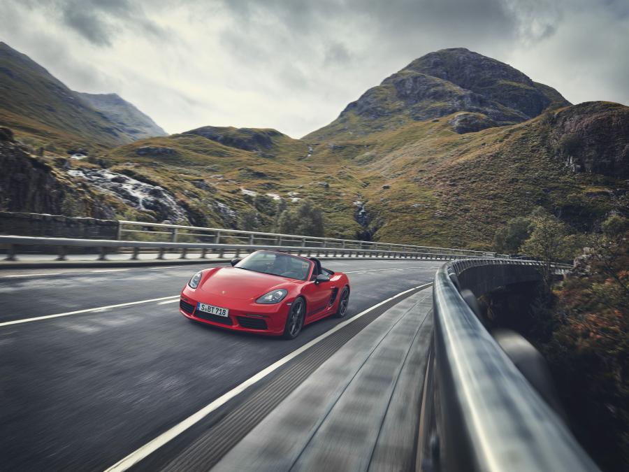  Porsche 718 Boxster T (982) 2019 года  (WW) (фото 3 из 52)